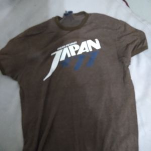 American Eagle T shirt